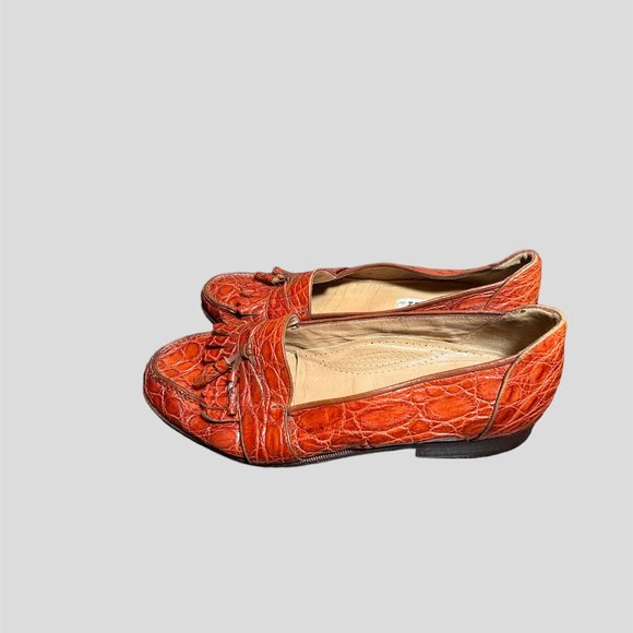 Ballysize 9.5 Dmens tan slip-on loafer